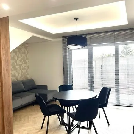 Elizabethaus Apartment *