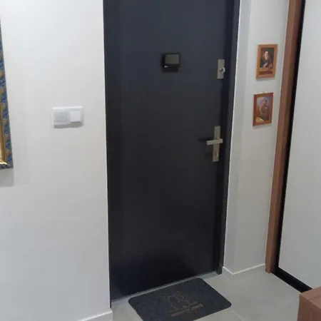 Elizabethaus Apartment *