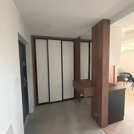 Elizabethaus Apartment *